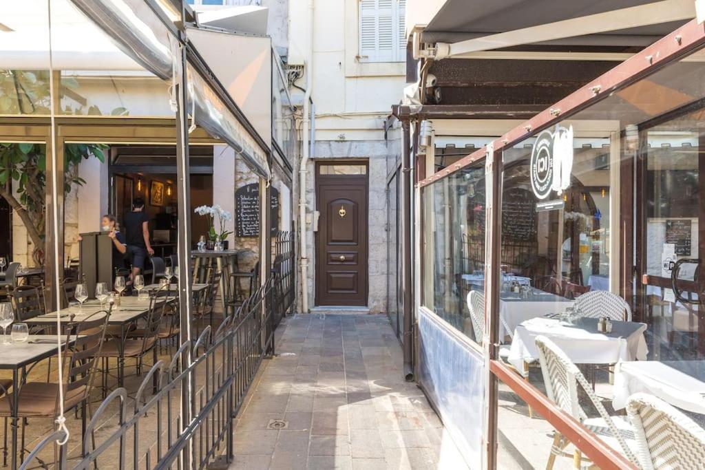 Appartement Authentique Situe En Plein Centre D'אנטיב מראה חיצוני תמונה